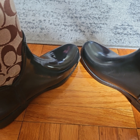 Coach Tristee Rubber Rain Boots Brown/Khaki Signature Lace Up Back Size 8 EUC - Picture 8 of 16